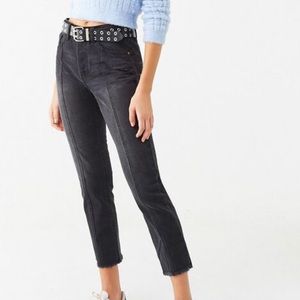 NWOT Forever 21 frayed seam black jeans